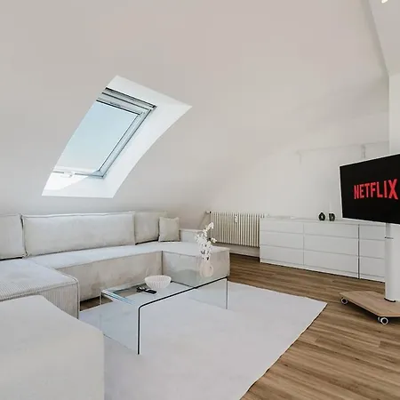 2 Bedroom Penthouse Loft - Whirlpool - Terrasse - Wifi - Zentral - Kueche - Kaffee - Parkhaus 아파트 *
