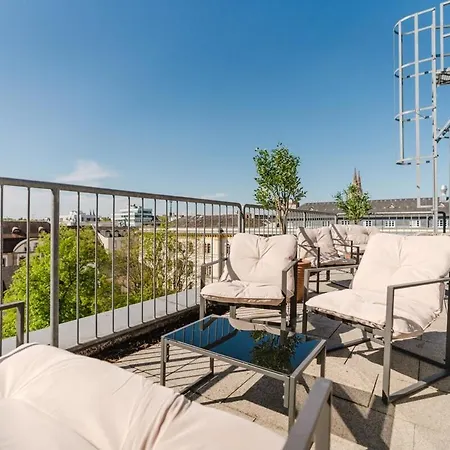 2 Bedroom Penthouse Loft - Whirlpool - Terrasse - Wifi - Zentral - Kueche - Kaffee - Parkhaus 아파트 비스바덴