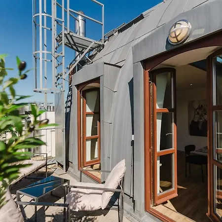 2 Bedroom Penthouse Loft - Whirlpool - Terrasse - Wifi - Zentral - Kueche - Kaffee - Parkhaus Wiesbaden